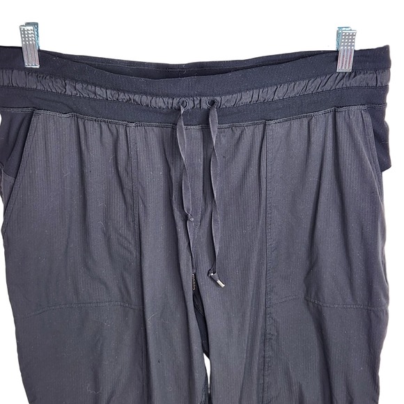 Lululemon Dance Studio Mid Rise Crop 25" Women's Size 14 Black - Picture 2 of 10